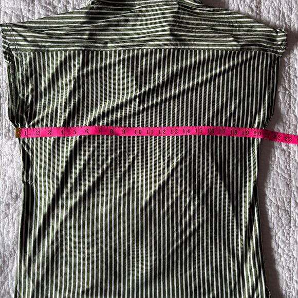 Jones New York Non-Iron Green Striped Blouse - Size M/L - Picture 9 of 11